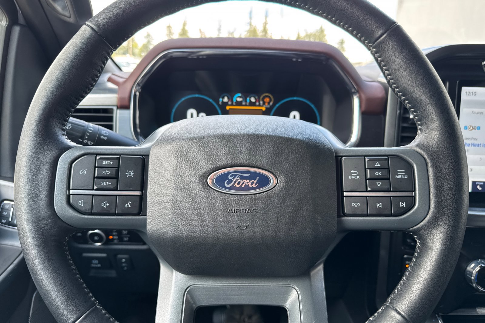 Used 2023 Ford F150 Lariat AWD/4WD image 23