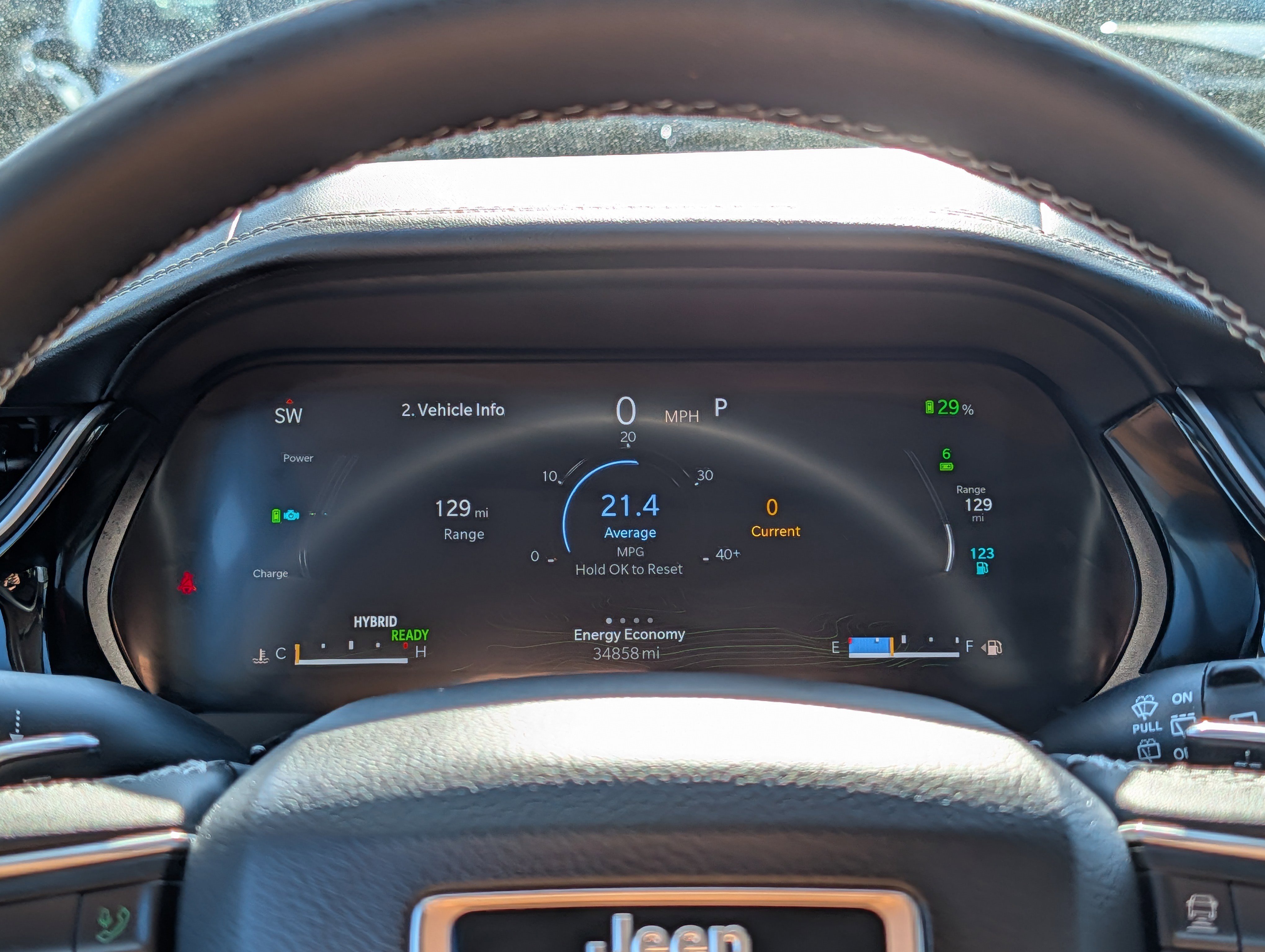 Used 2022 Jeep Grand Cherokee 4WD w/ Luxury Tech Group II image 21