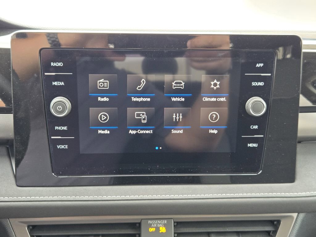 New 2026 Volkswagen Taos SE image 14