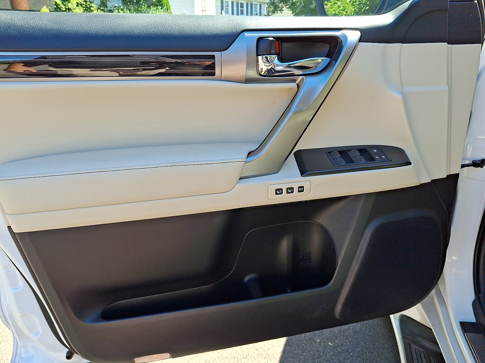 Certified 2023 Lexus GX 460 Premium w/ Premium Package AWD/4WD image 13