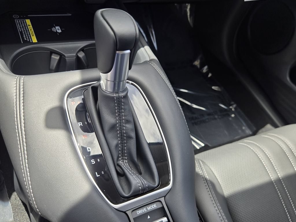 Certified 2025 Honda HR-V EX-L image 17