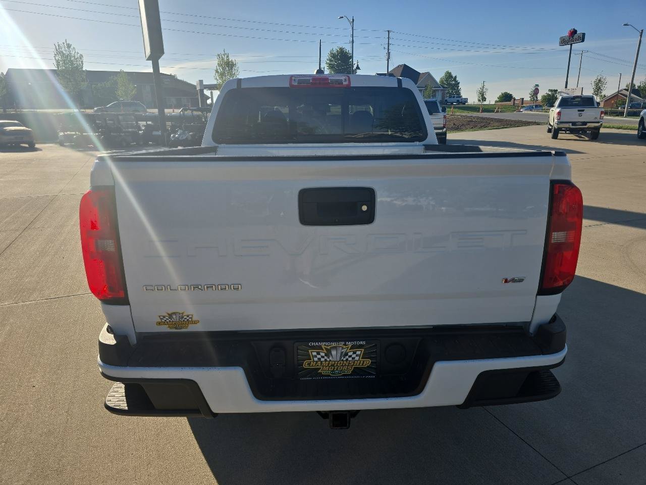 Used 2022 Chevrolet Colorado LT w/ LT Convenience Package AWD/4WD image 4