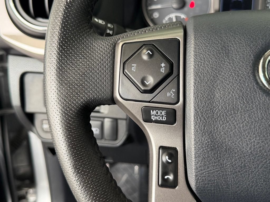 Certified 2019 Toyota Tacoma SR5 AWD/4WD image 23