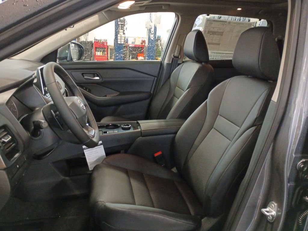 New 2026 Nissan Rogue SV image 12