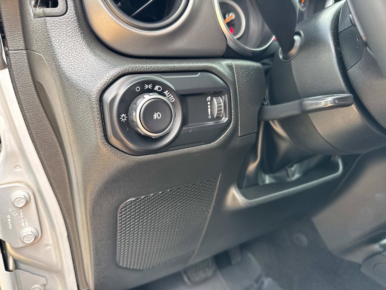 Certified 2023 Jeep Wrangler Unlimited Sport AWD/4WD image 31