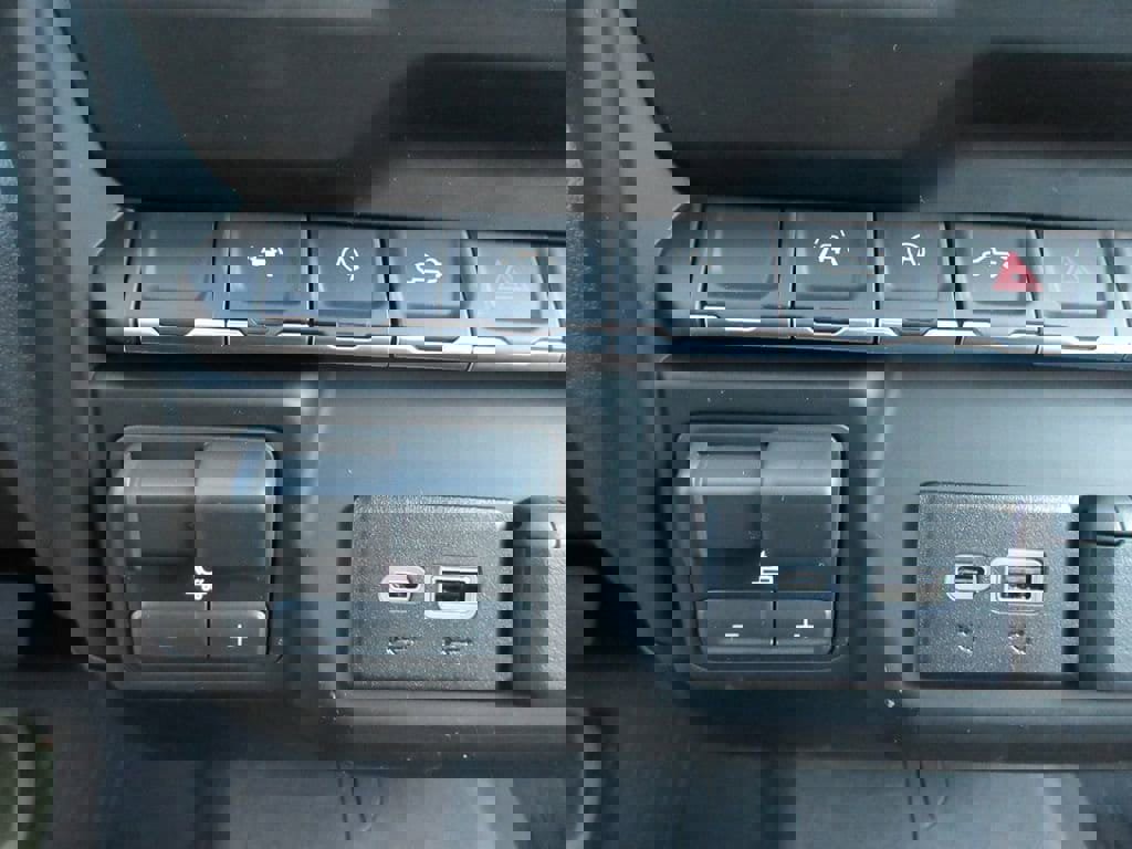 New 2026 Chevrolet Silverado 1500 Custom Trail Boss w/ LPO, Dark Essentials Package image 30