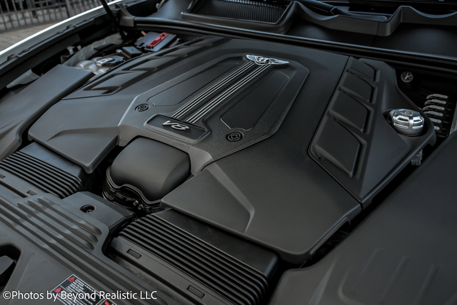 Used 2024 Bentley Bentayga image 20