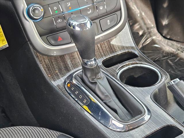 Used 2015 Chevrolet Malibu LT w/ Power Convenience Package image 13