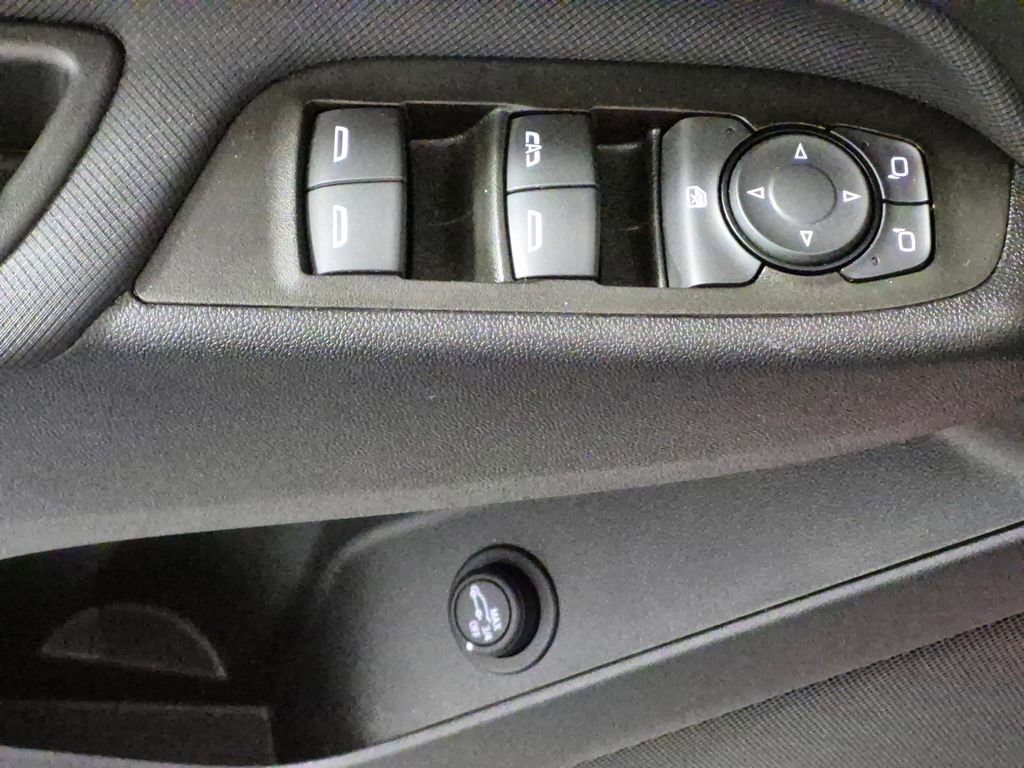 Certified 2023 Chevrolet Equinox RS w/ LPO, Floor Liner Package image 14