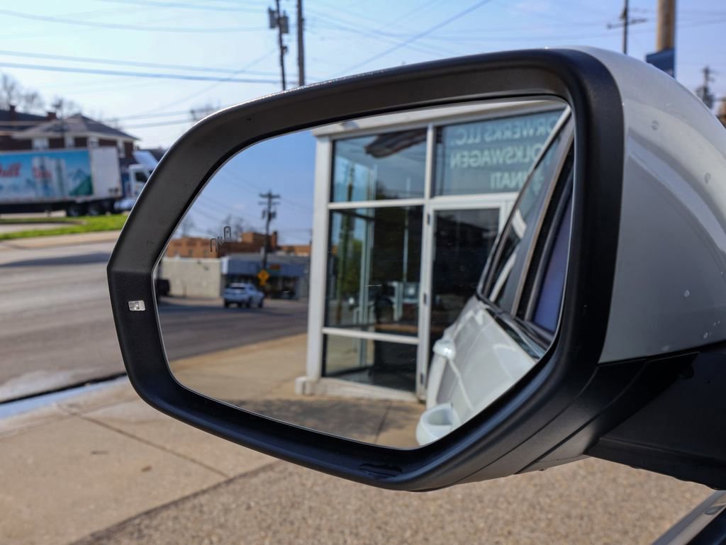 Certified 2024 Volkswagen Atlas SEL image 28