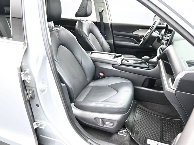 Used 2024 Toyota Grand Highlander XLE image 26