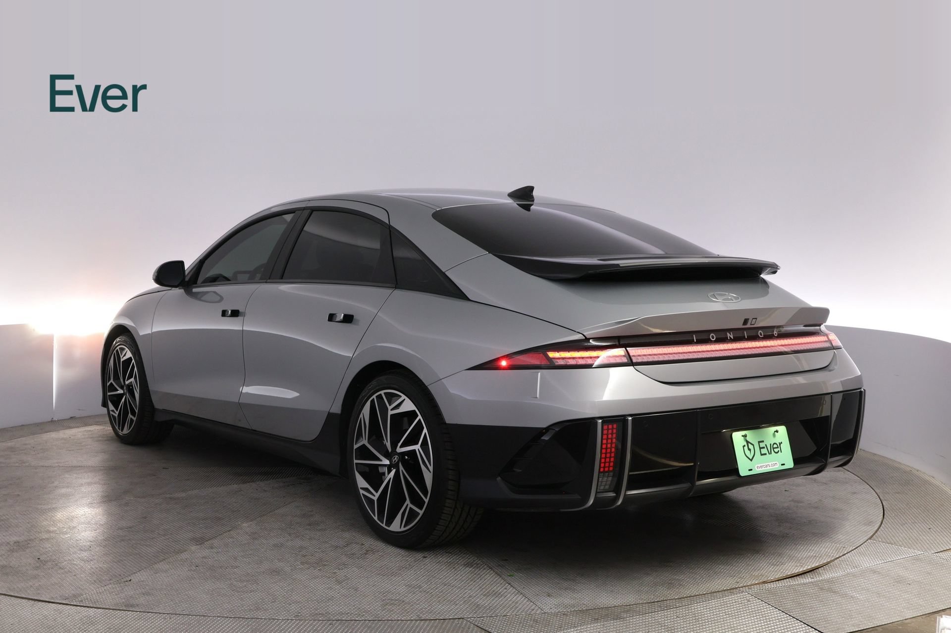 Used 2024 Hyundai Ioniq 6 SEL RWD image 16