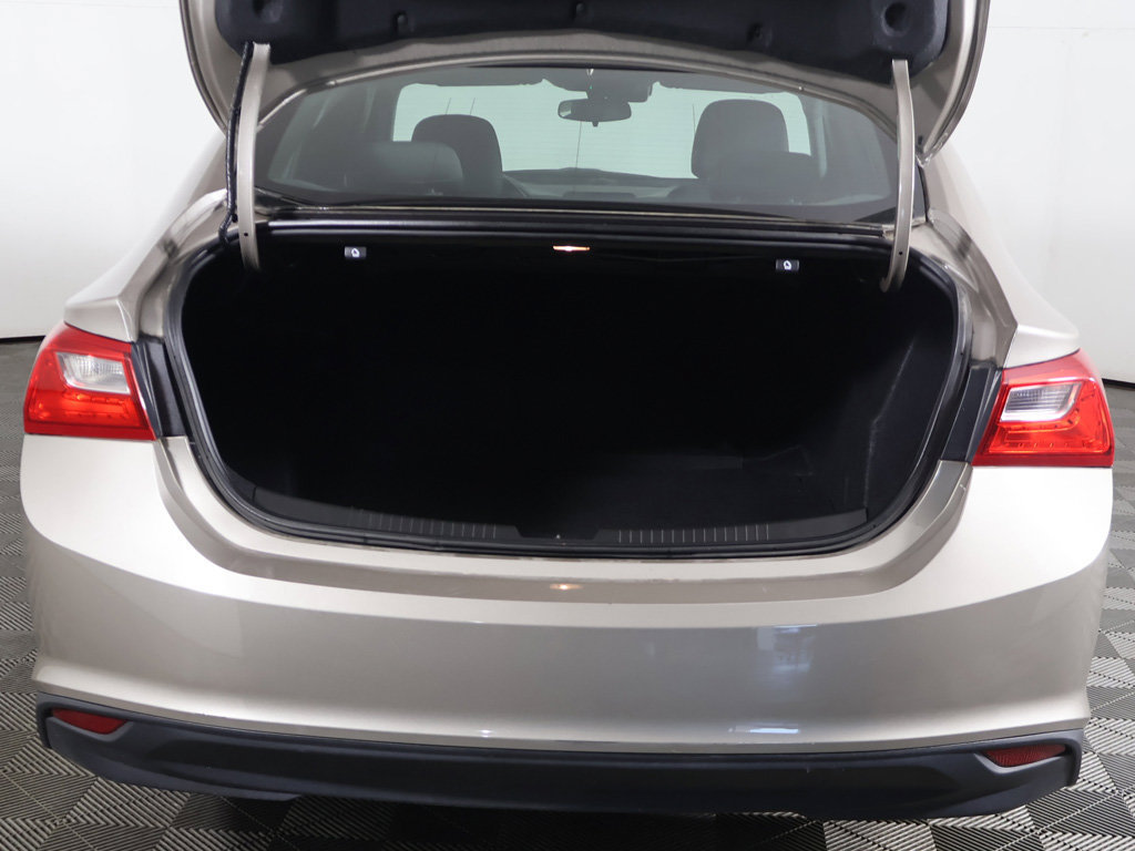 Used 2023 Chevrolet Malibu LT FWD image 14