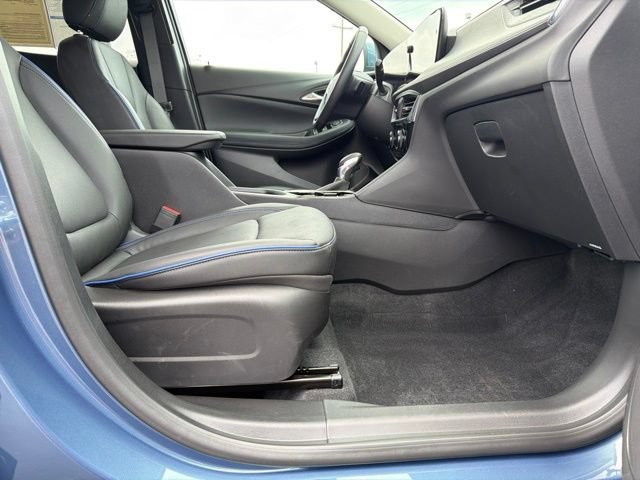Used 2026 Buick Encore GX Sport Touring w/ Advanced Technology Package FWD image 17