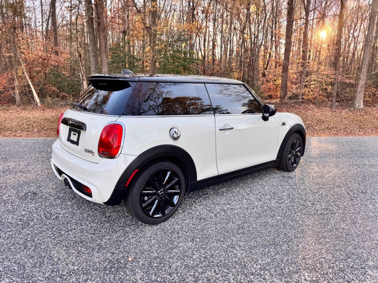 Used 2015 MINI Cooper S image 6