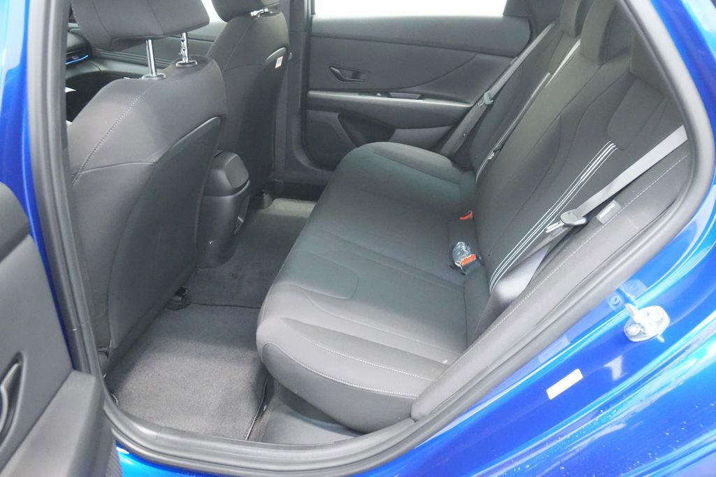 New 2026 Hyundai Elantra Sport image 18