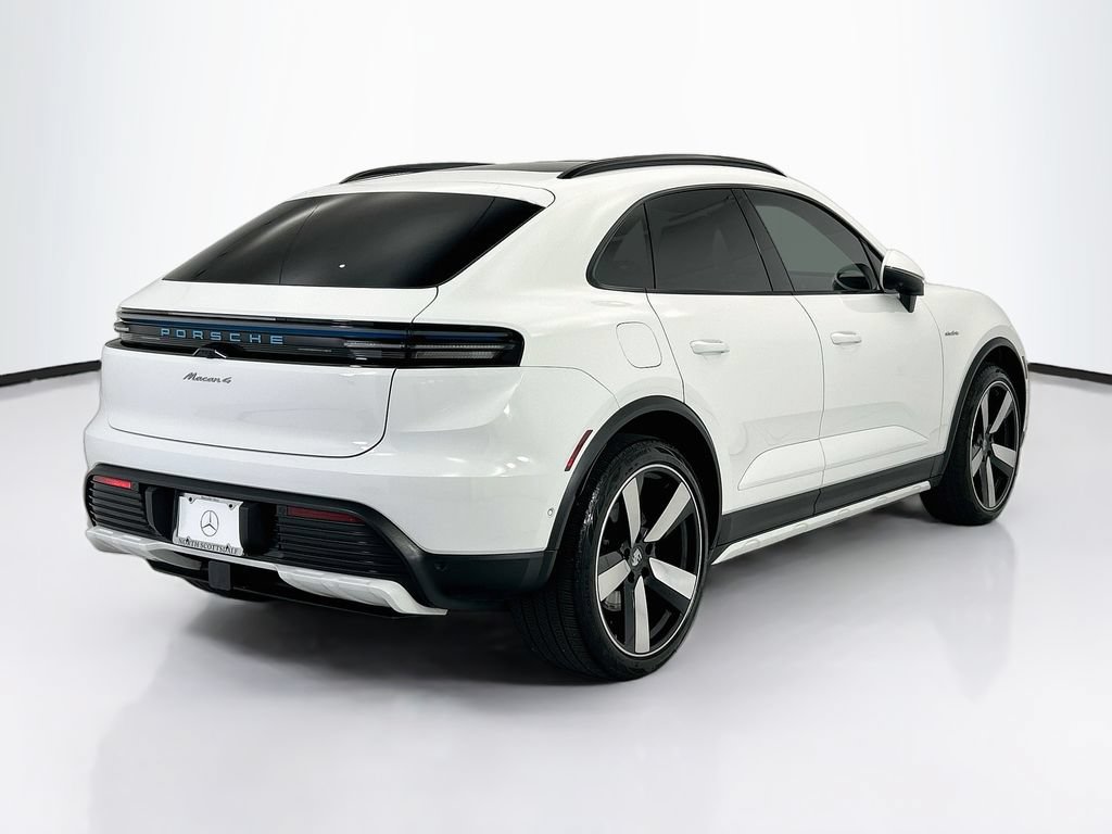 Used 2024 Porsche Macan 4 Electric AWD/4WD image 7