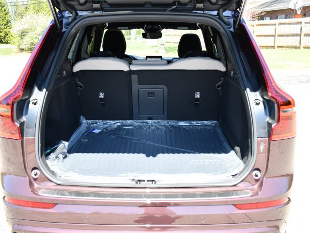 New 2026 Volvo XC60 B5 Plus w/ Protection Package Premier AWD/4WD image 27