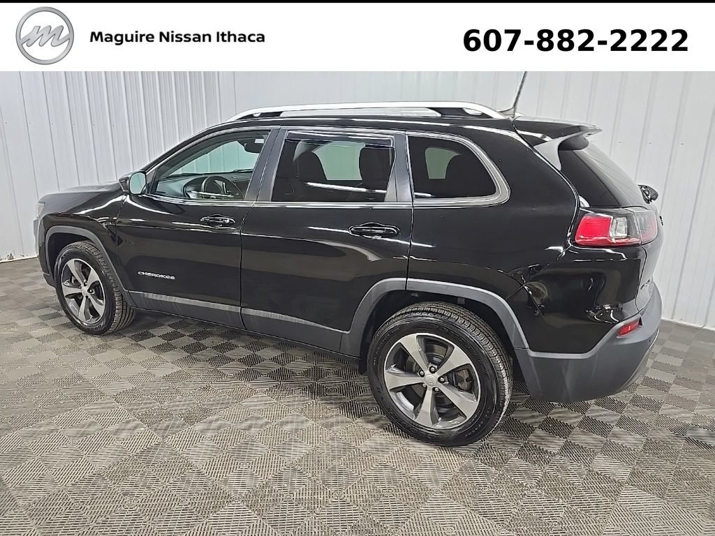 Used 2019 Jeep Cherokee Limited AWD/4WD image 5