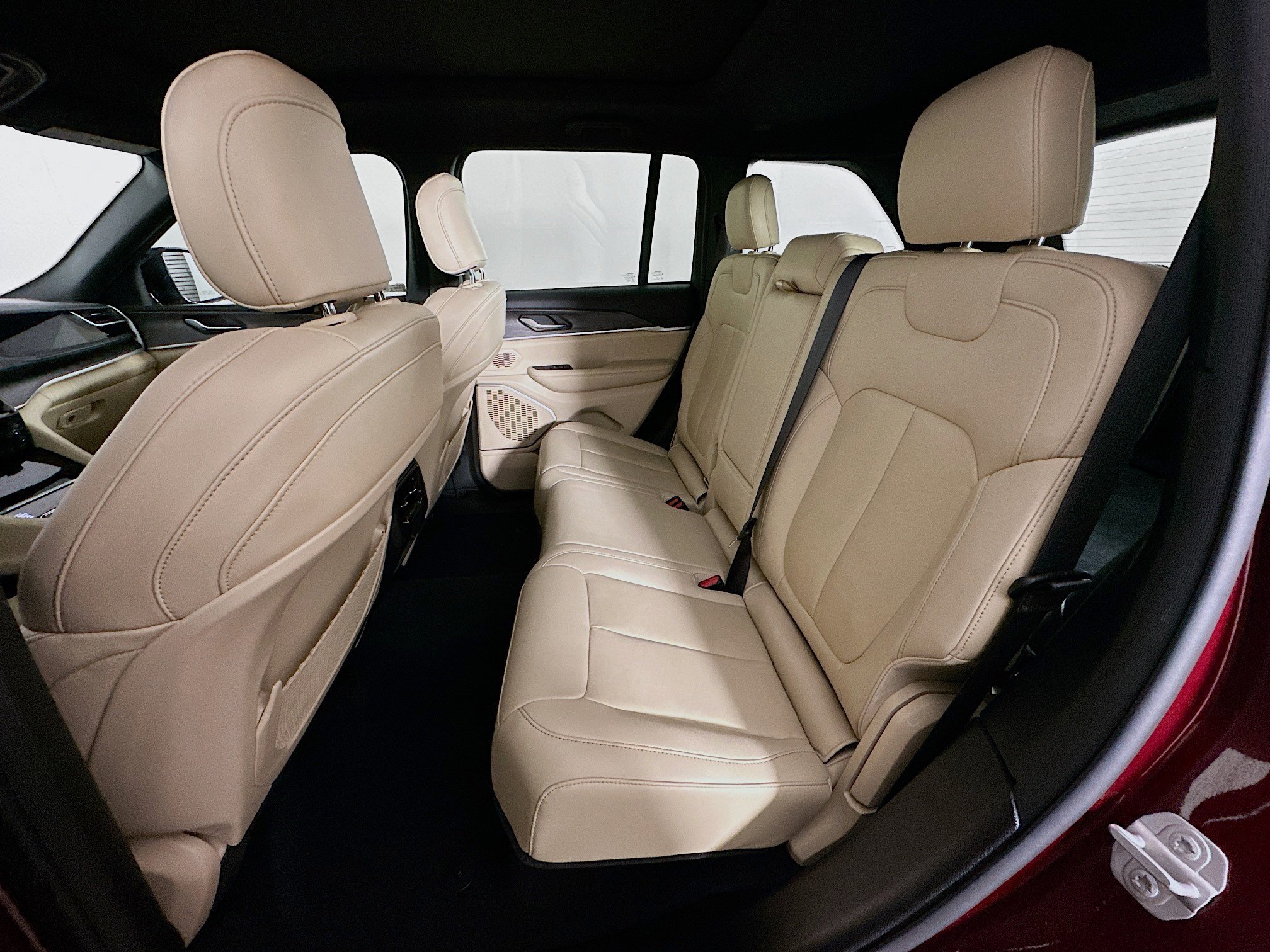 Used 2022 Jeep Grand Cherokee Limited 4xe image 29