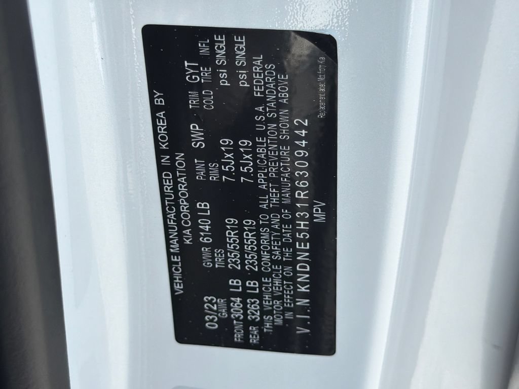 Certified 2024 Kia Carnival SX Prestige FWD image 37