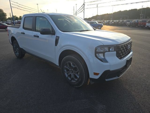 Used 2026 Ford Maverick XLT AWD/4WD image 3