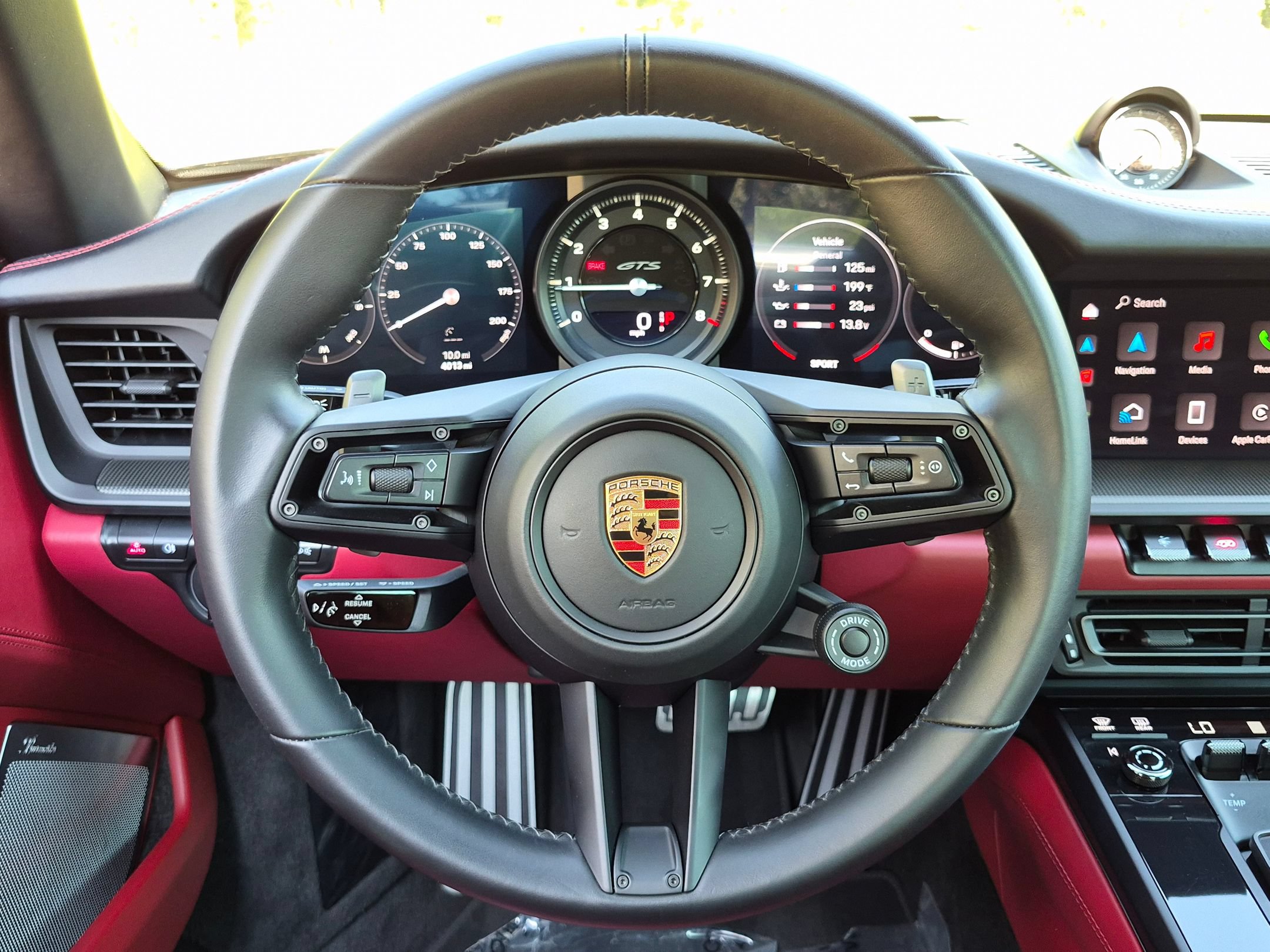 Certified 2024 Porsche 911 Targa 4 GTS AWD/4WD image 8