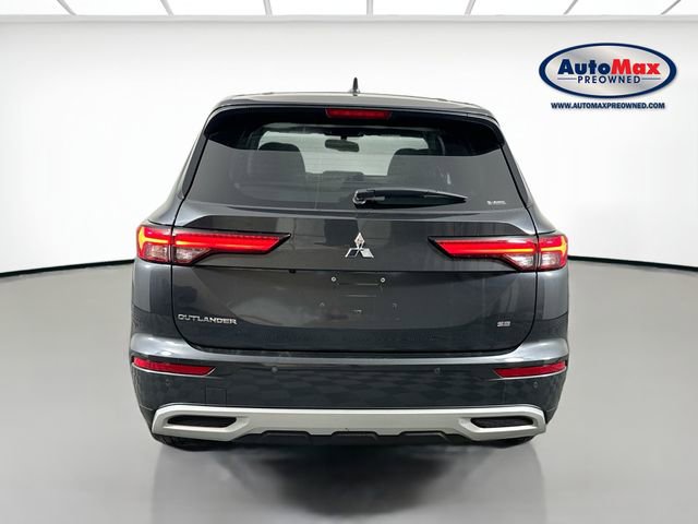 Used 2024 Mitsubishi Outlander SE image 8