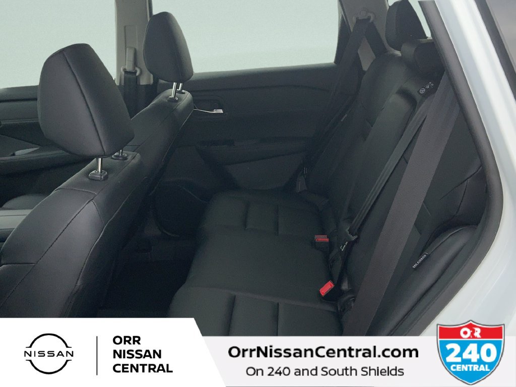 New 2027 Nissan Rogue Dark Armor FWD image 13