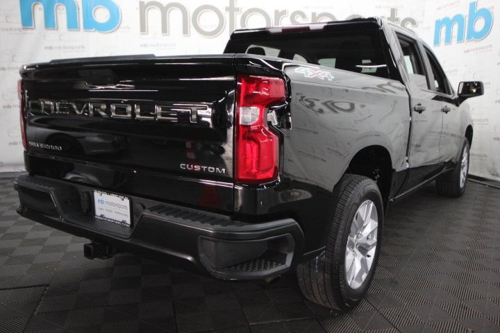 Used 2020 Chevrolet Silverado 1500 Custom w/ Custom Value Package image 7