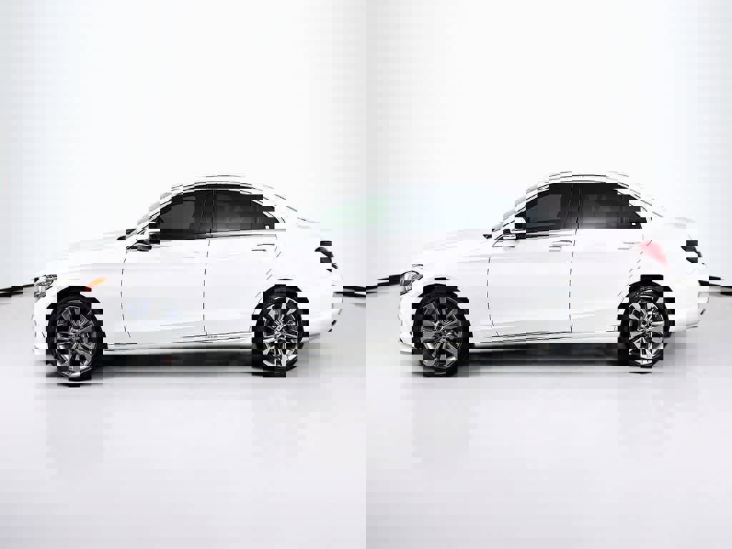 Used 2020 Mercedes-Benz C 300 Sedan image 3