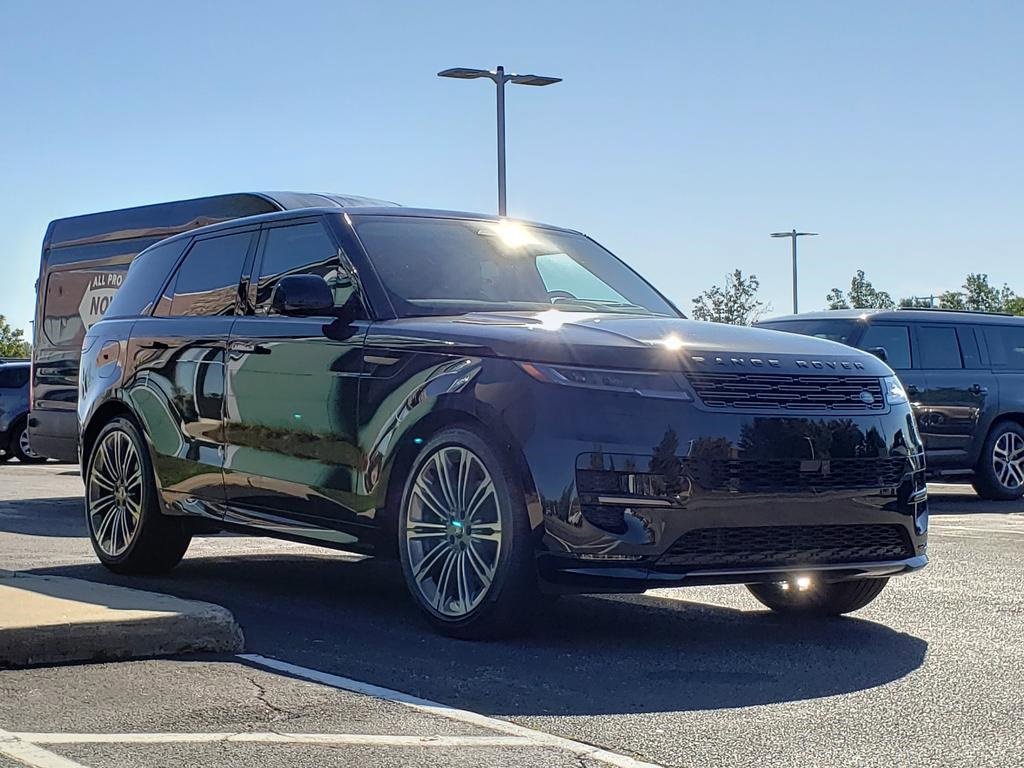 New 2025 Land Rover Range Rover Sport Dynamic SE image 3