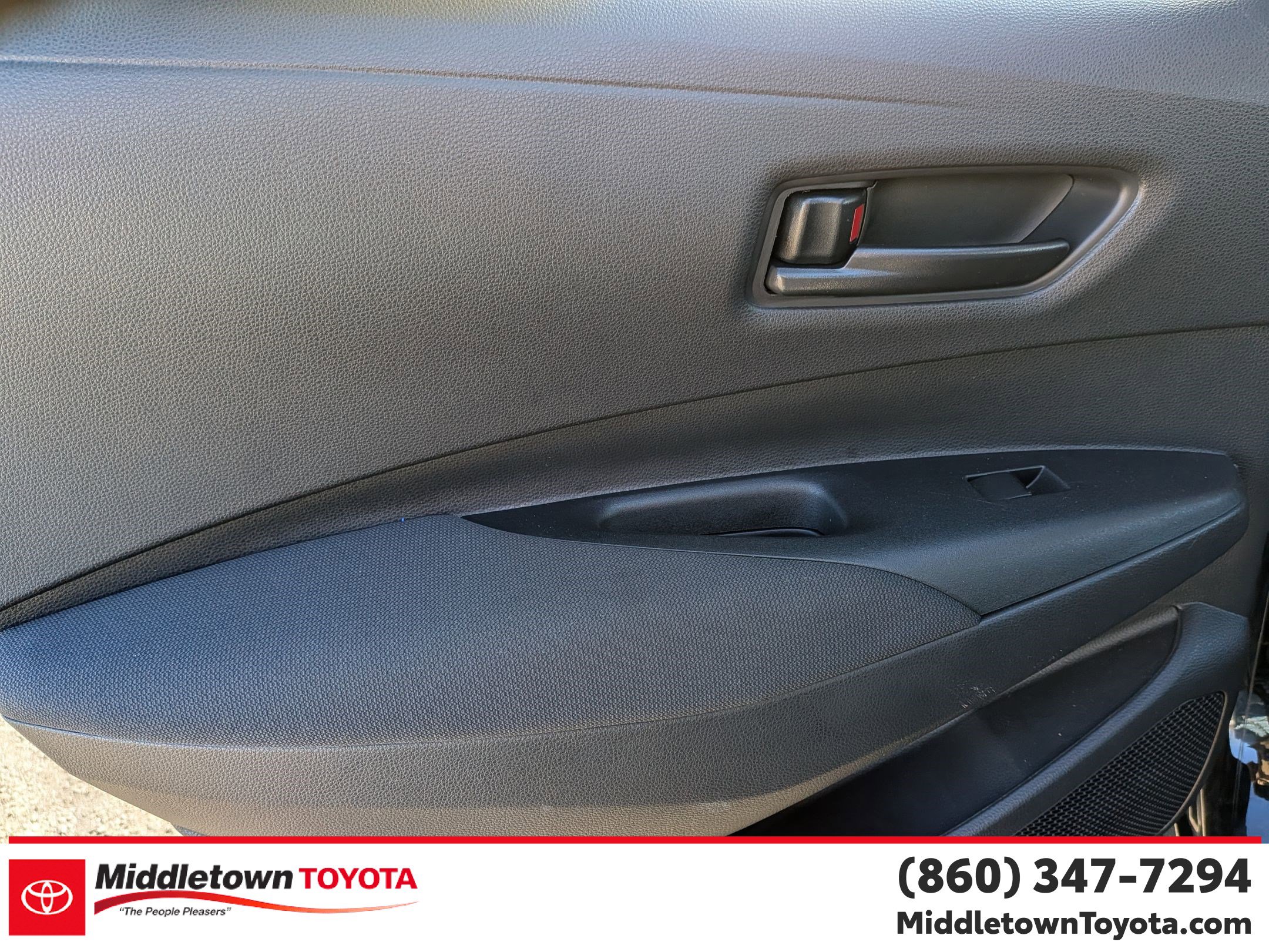 Certified 2025 Toyota Corolla LE image 28