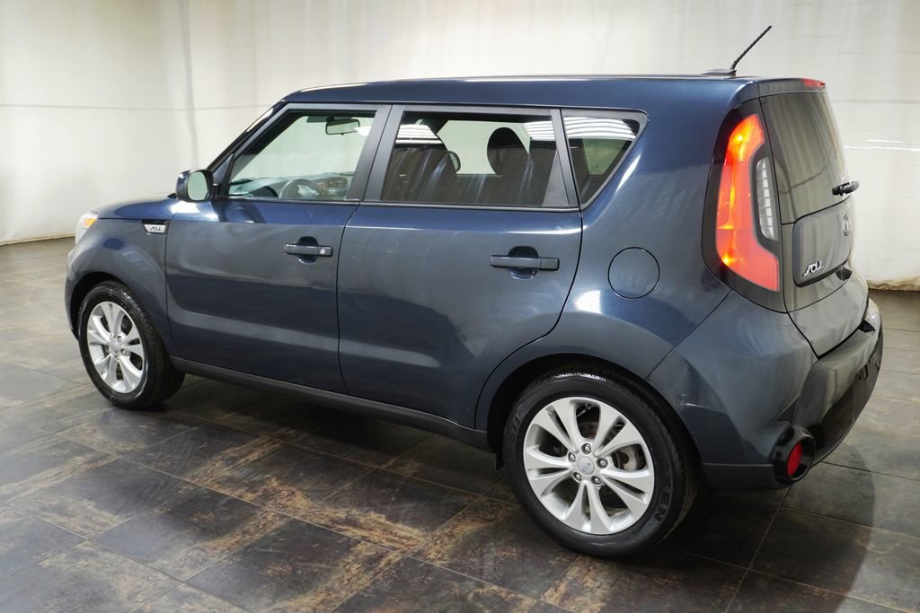 Used 2016 Kia Soul + FWD image 7
