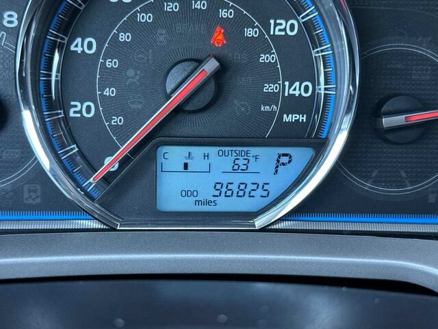 Used 2015 Toyota RAV4 Limited w/ Technology Package AWD/4WD image 29
