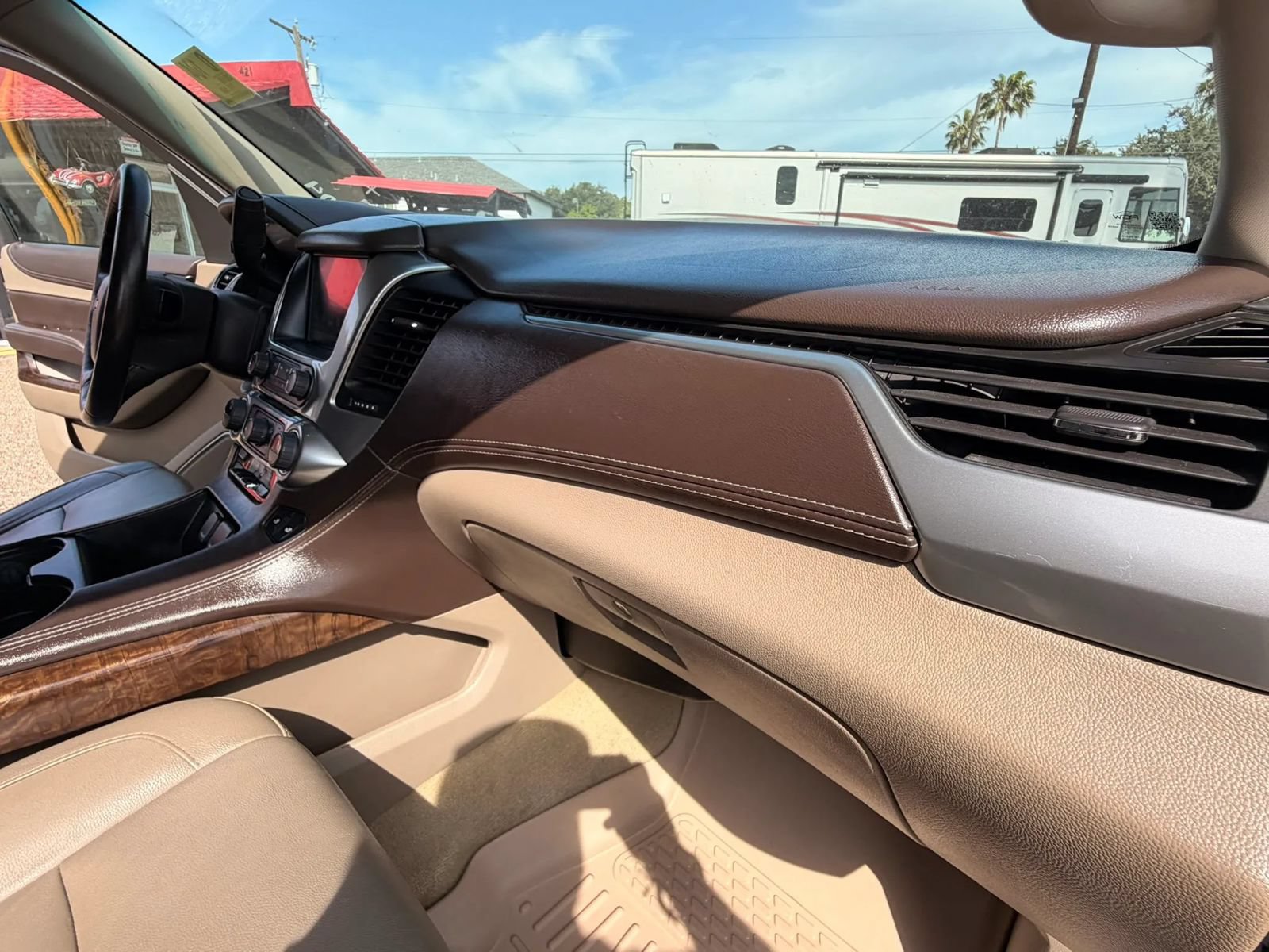 Used 2018 Chevrolet Tahoe LT AWD/4WD image 26