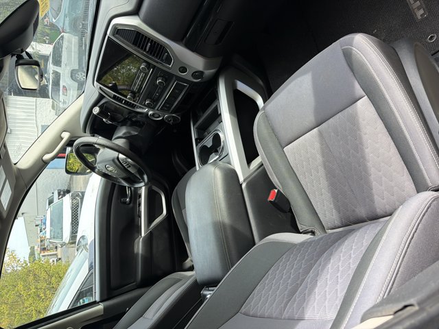 Used 2021 Nissan Titan SV w/ SV Convenience Package AWD/4WD image 9
