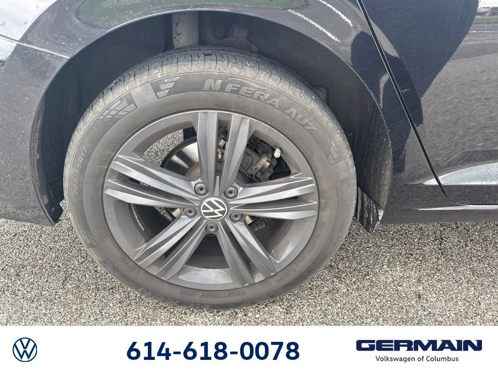 Used 2023 Volkswagen Jetta SE w/ Panoramic Sunroof Package FWD image 15
