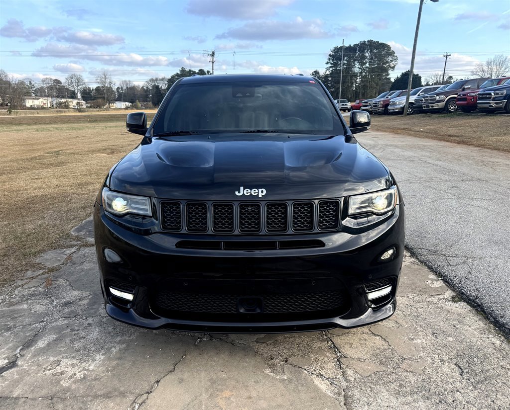 Used 2017 Jeep Grand Cherokee SRT image 2