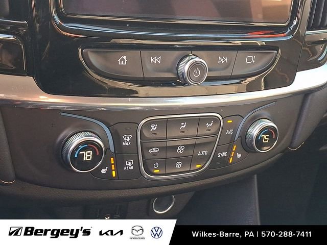 Used 2020 Chevrolet Traverse LT w/ LPO, Floor Liner Package image 18