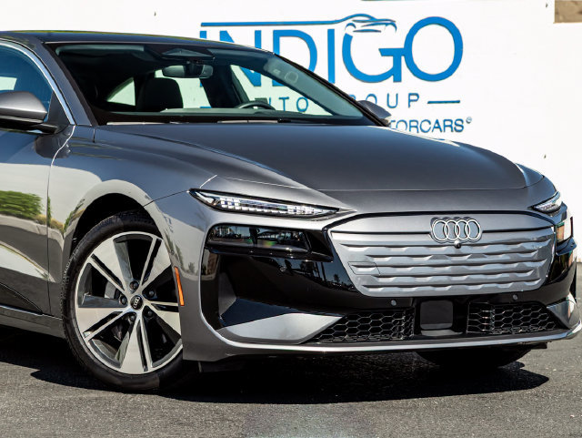 Used 2025 Audi A6 e-tron Premium Plus w/ Premium Plus AWD/4WD image 5