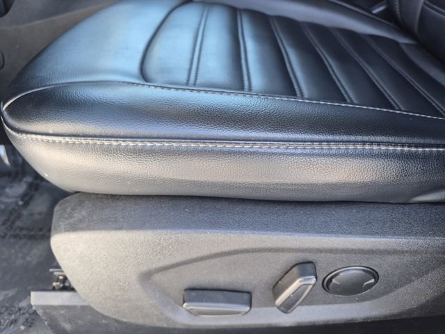 Used 2024 Ford Edge SEL image 17