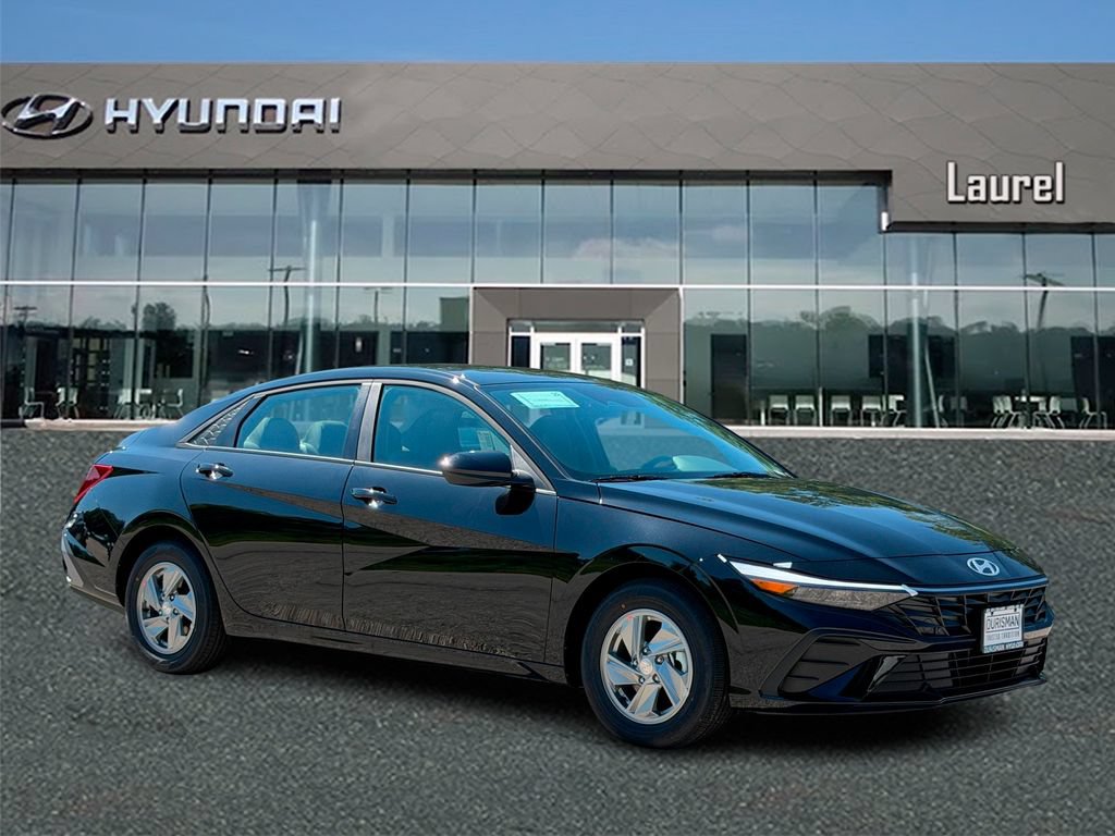 New 2026 Hyundai Elantra SE FWD image 1
