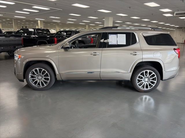 Used 2023 GMC Acadia Denali w/ Denali Technology Package AWD/4WD image 4