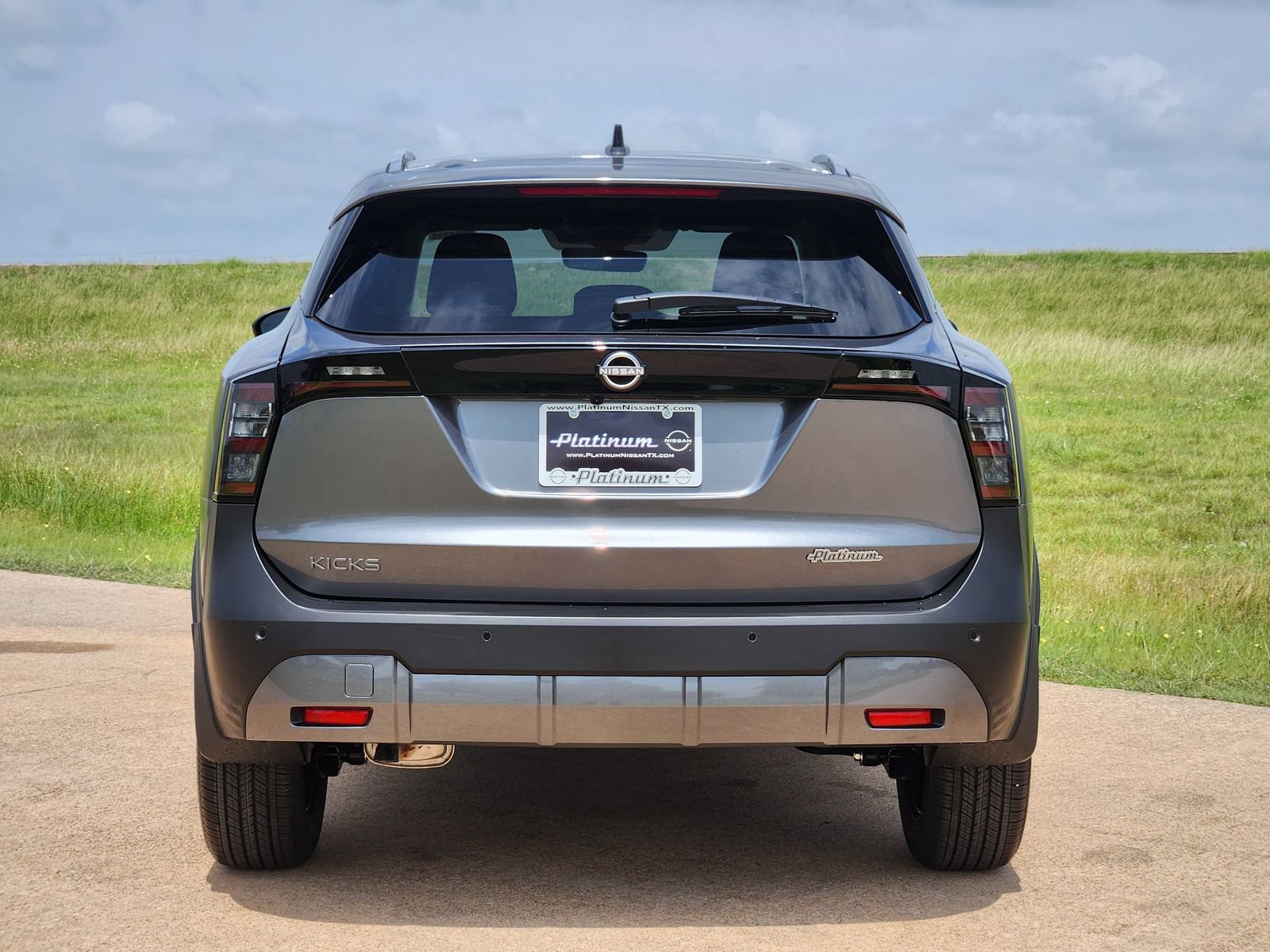 New 2026 Nissan Kicks SV w/ SV Premium Package FWD image 8