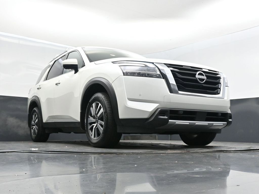 Used 2024 Nissan Pathfinder SL image 45