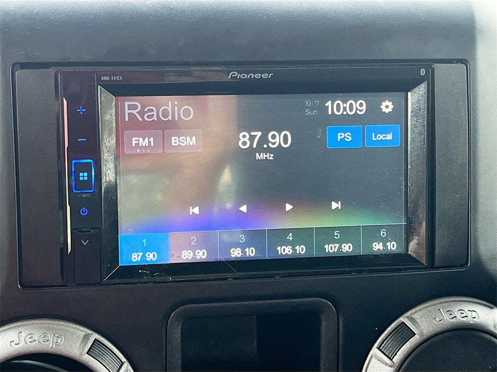 Used 2013 Jeep Wrangler Unlimited Sport w/ Trailer Tow Group image 13