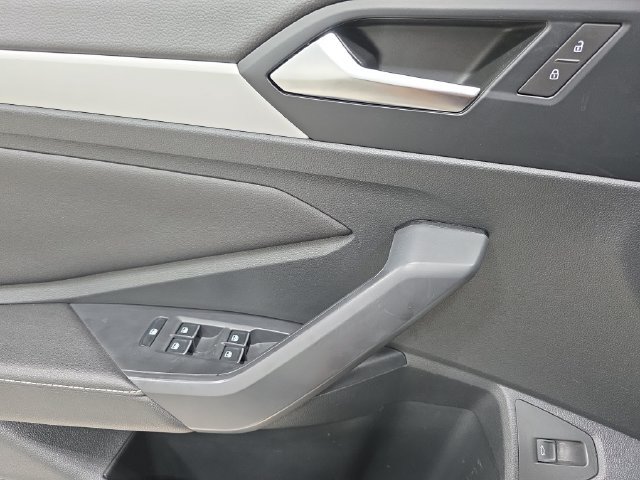 Used 2025 Volkswagen Jetta Sport FWD image 28