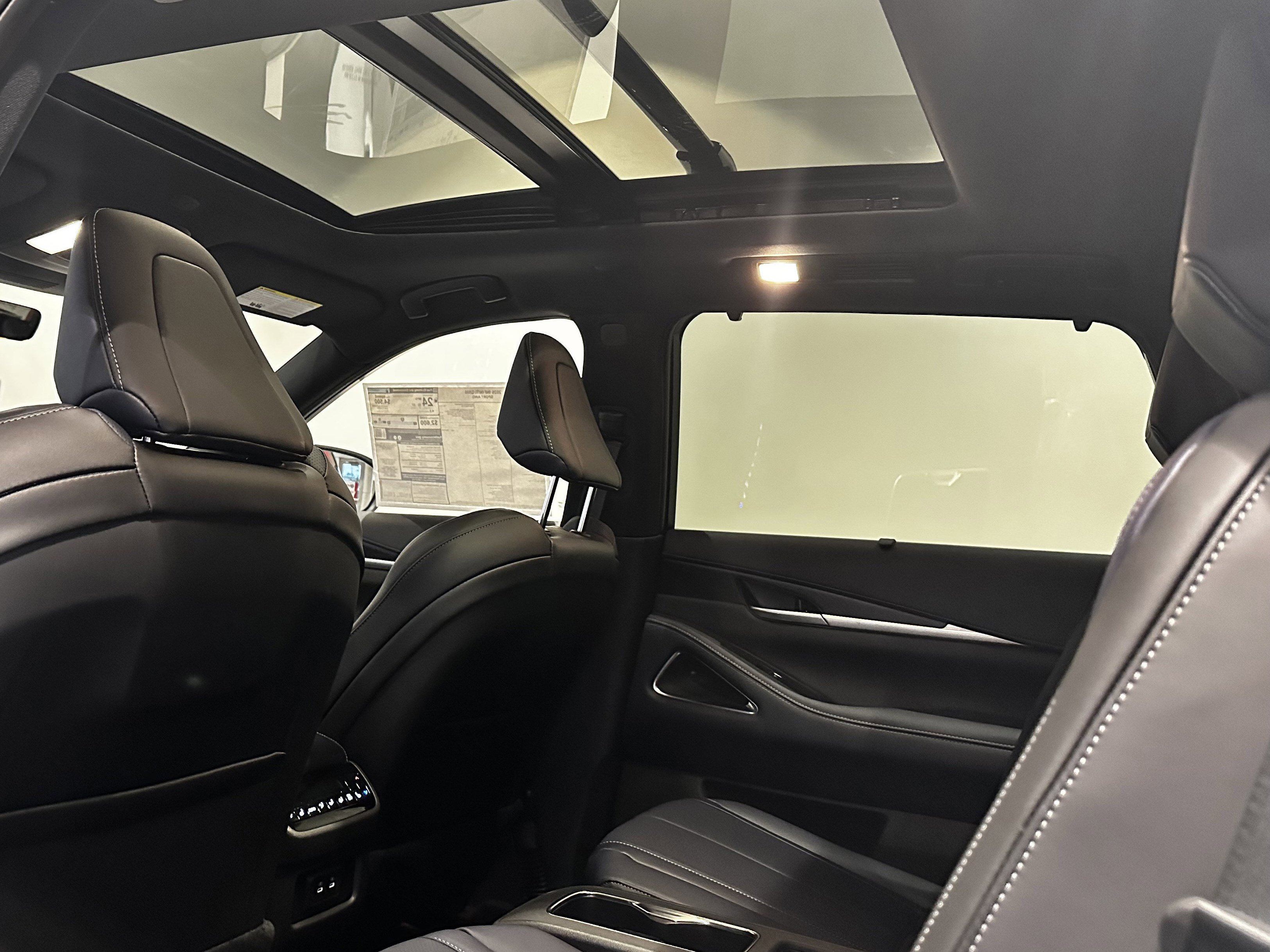 New 2026 INFINITI QX60 Sport image 7