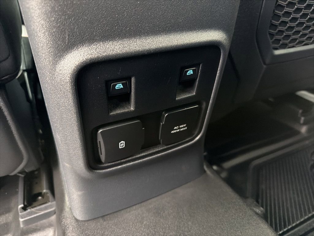 Used 2024 Ford Bronco Badlands image 49